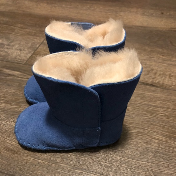 Infant Baby 2/3 Blue Ugg Caden Bootie Suede - Picture 4 of 6